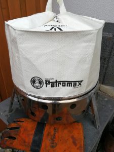 Petromax Atago mit Umluftkuppel