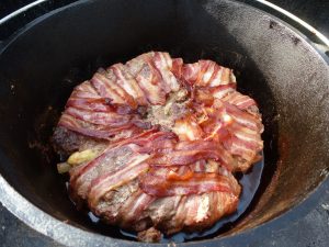 Blumenkohl-Spargel-Bacon-Bombe