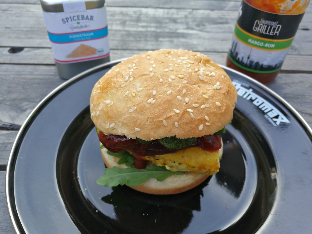 Südsee-Burger von der Feuerplatte