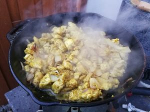 Mango-Curry-Huhn in Filoteig