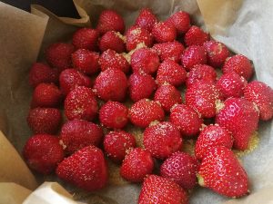 Erdbeer-Mandel-Crumble